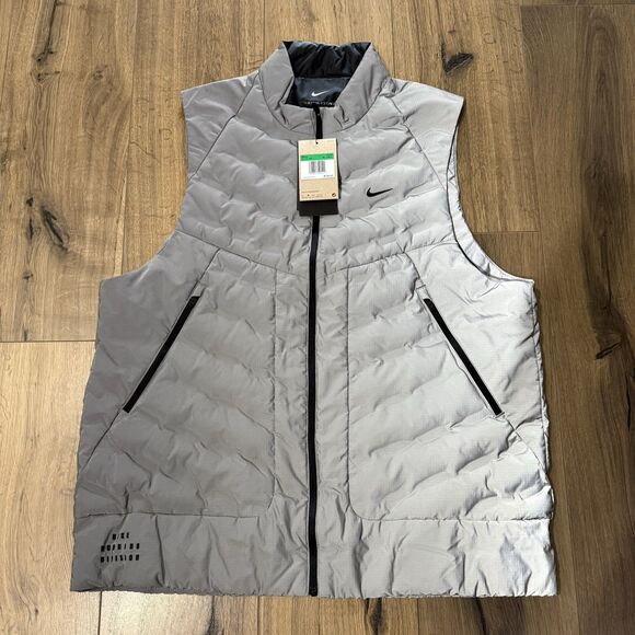 Men’s XL Tall-Nike Running Division Therma-Fit ADV Silver Reflective Vest NEW - Picture 1 of 5